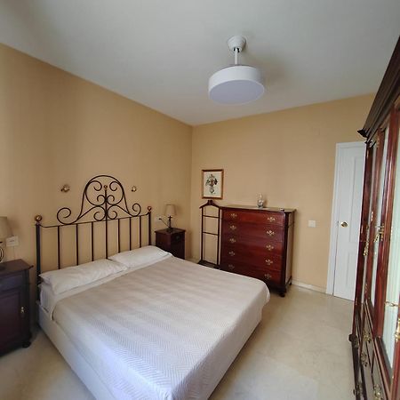 Escapada Santa Justa Apartman Sevilla Kültér fotó