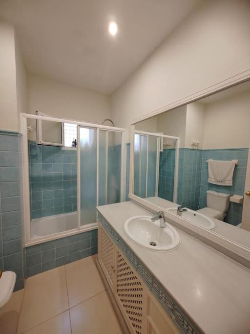 Escapada Santa Justa Apartman Sevilla Kültér fotó
